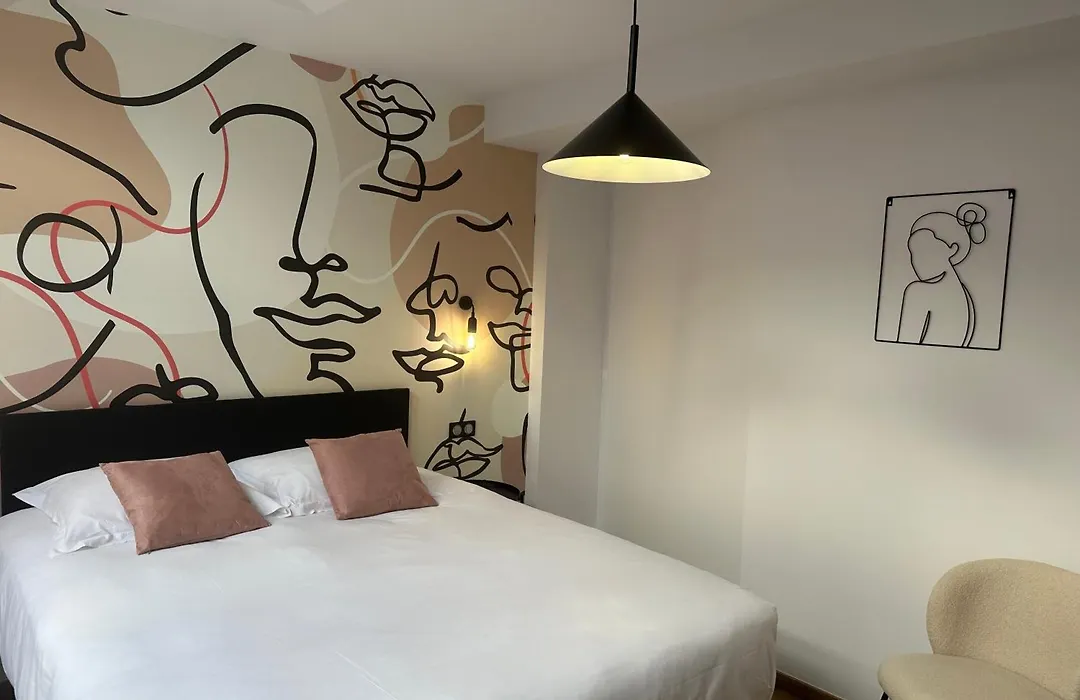 Hôtel Le Dormeur du Val-1